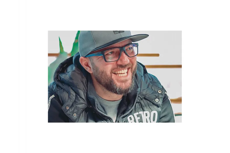 Мирко Табашевиќ – Фотографот зад пролетните кампањи на Fashion Group