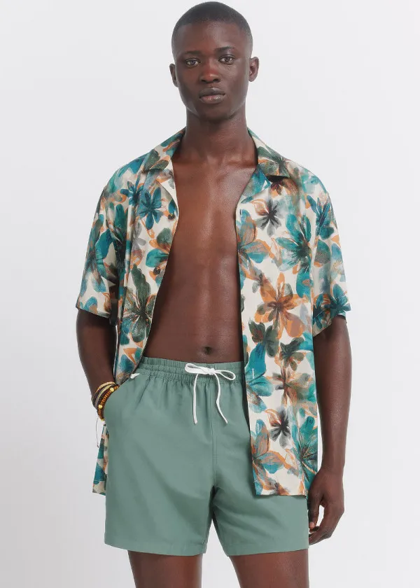 КОСТИМ ЗА КАПЕЊЕ 