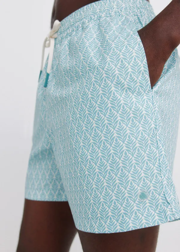 КОСТИМ ЗА КАПЕЊЕ 