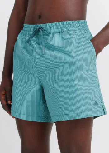 КОСТИМ ЗА КАПЕЊЕ 