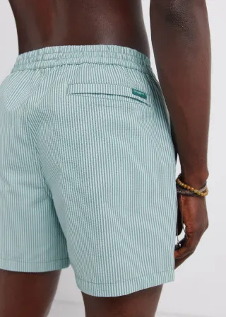 КОСТИМ ЗА КАПЕЊЕ 