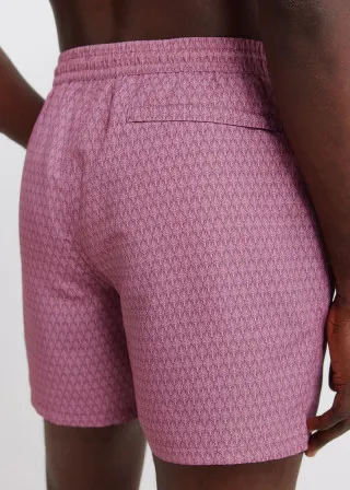 КОСТИМ ЗА КАПЕЊЕ 