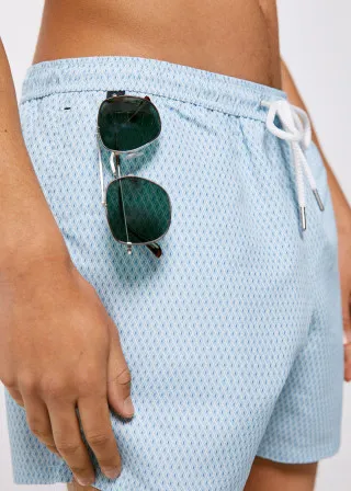 КОСТИМ ЗА КАПЕЊЕ 