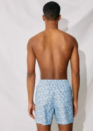 КОСТИМ ЗА КАПЕЊЕ 