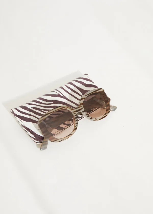 ОЧИЛА ЗА СОНЦЕ 