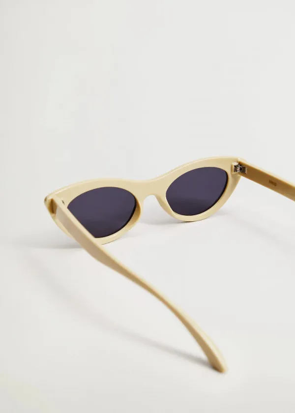 ОЧИЛА ЗА СОНЦЕ 