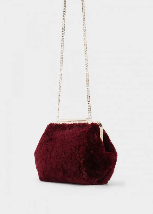 СВЕЧЕНА ЧАНТА 