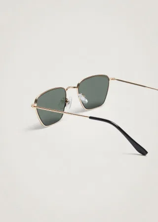 ОЧИЛА ЗА СОНЦЕ 