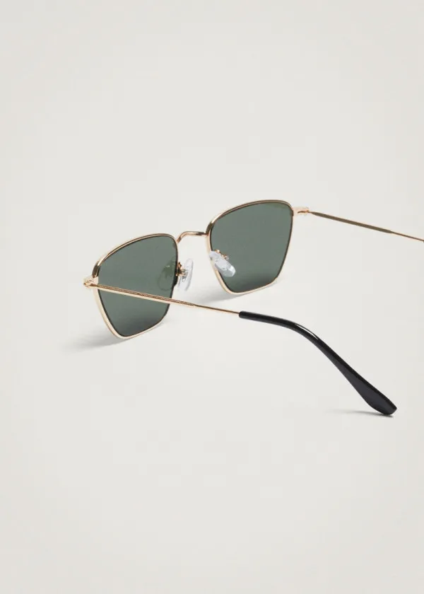 ОЧИЛА ЗА СОНЦЕ 