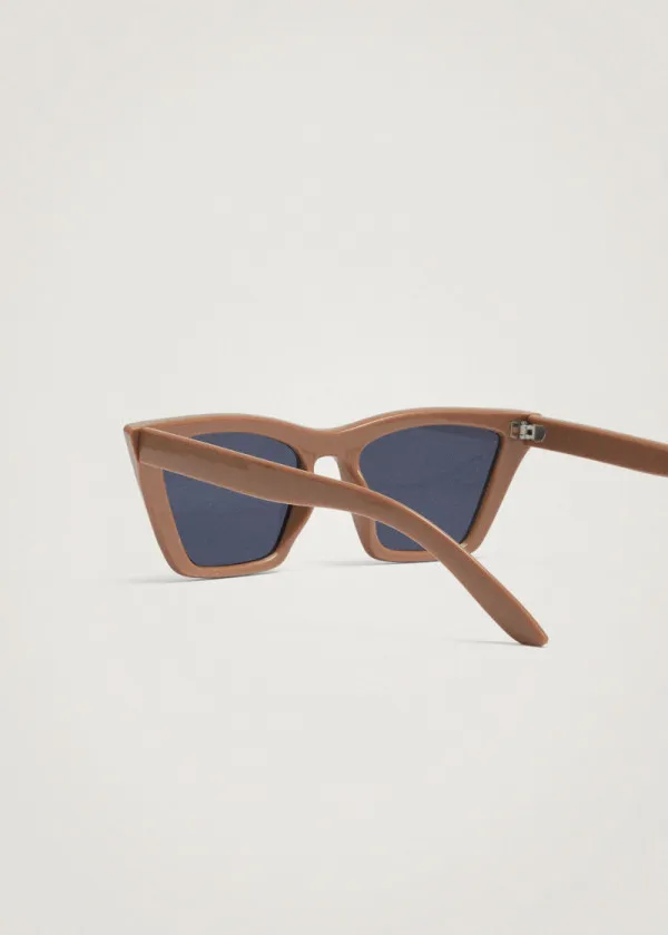 ОЧИЛА ЗА СОНЦЕ 