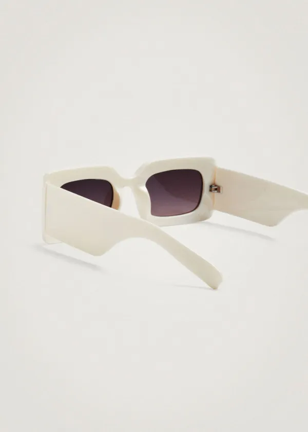 ОЧИЛА ЗА СОНЦЕ 