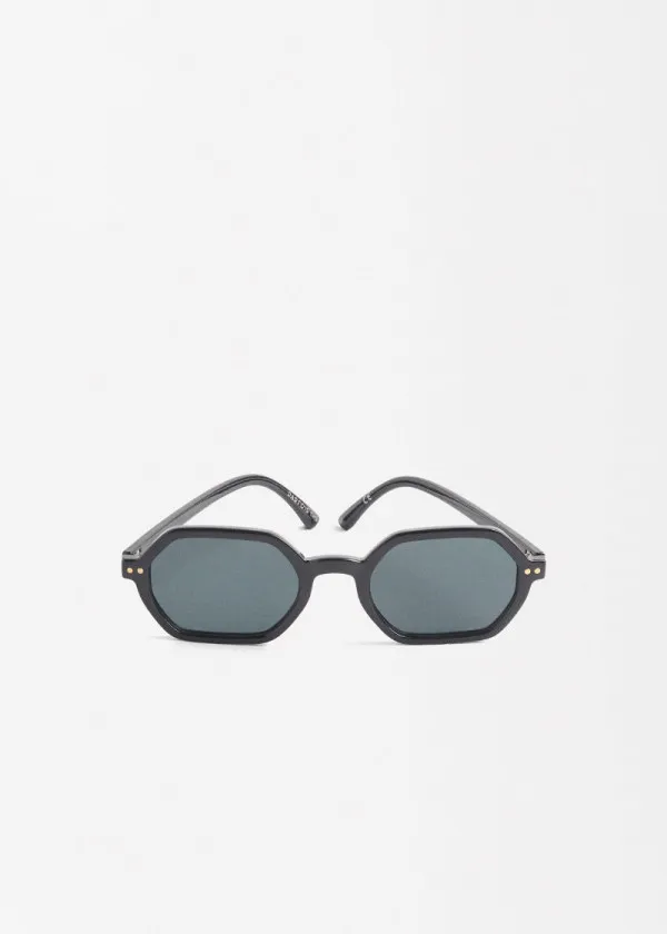 ОЧИЛА ЗА СОНЦЕ 