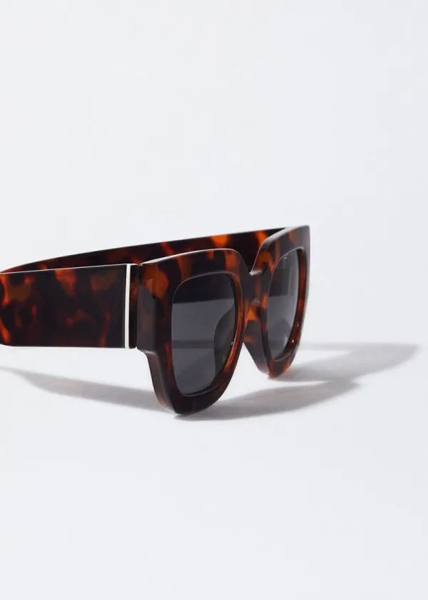 ОЧИЛА ЗА СОНЦЕ 