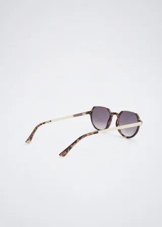 ОЧИЛА ЗА СОНЦЕ 