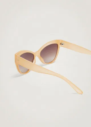 ОЧИЛА ЗА СОНЦЕ 