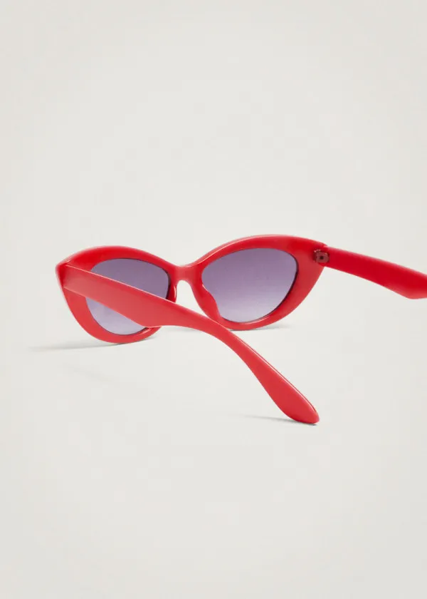 ОЧИЛА ЗА СОНЦЕ 