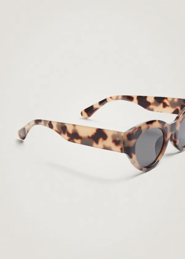 ОЧИЛА ЗА СОНЦЕ 