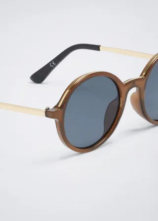 ОЧИЛА ЗА СОНЦЕ 