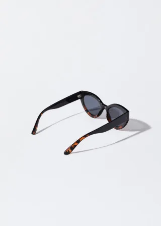 ОЧИЛА ЗА СОНЦЕ 