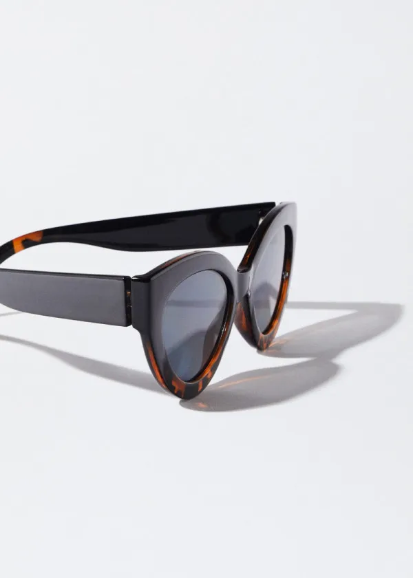 ОЧИЛА ЗА СОНЦЕ 