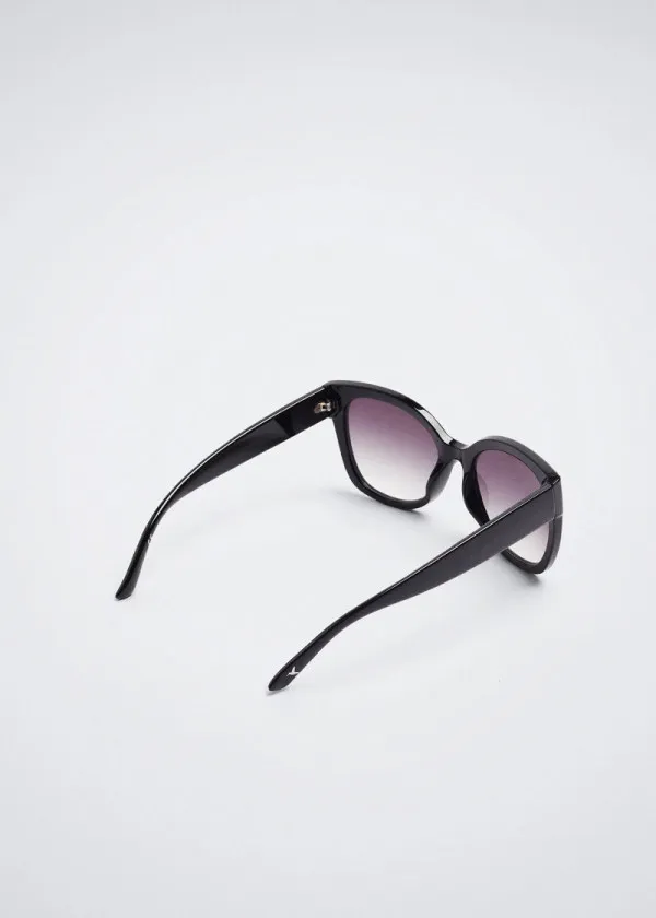 ОЧИЛА ЗА СОНЦЕ 