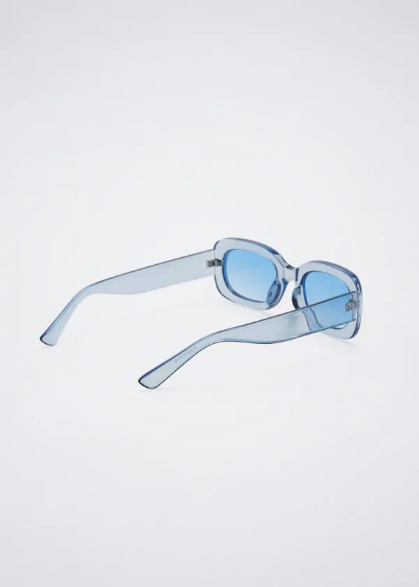 ОЧИЛА ЗА СОНЦЕ 