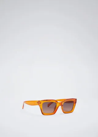 ОЧИЛА ЗА СОНЦЕ 