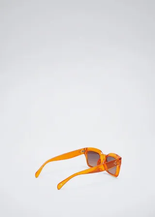 ОЧИЛА ЗА СОНЦЕ 