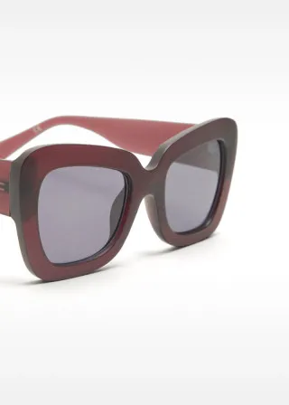 ОЧИЛА ЗА СОНЦЕ 