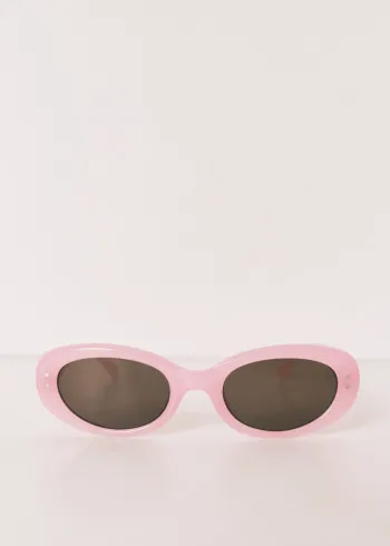 ОЧИЛА ЗА СОНЦЕ 