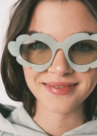 ОЧИЛА ЗА СОНЦЕ 