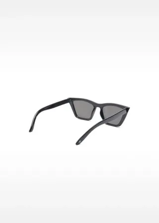 ОЧИЛА ЗА СОНЦЕ 