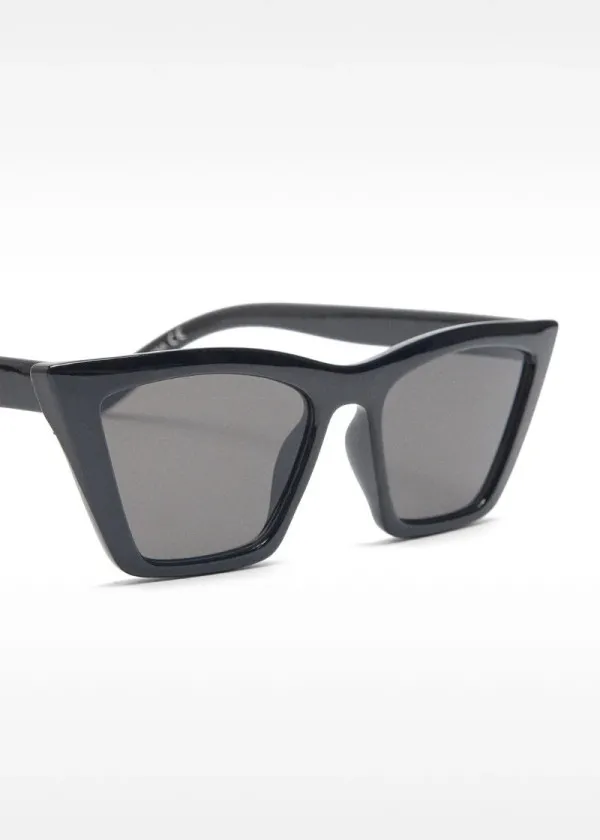 ОЧИЛА ЗА СОНЦЕ 