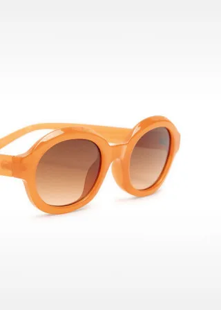 ОЧИЛА ЗА СОНЦЕ 