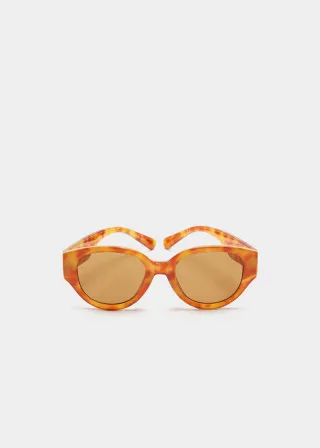 ОЧИЛА ЗА СОНЦЕ 