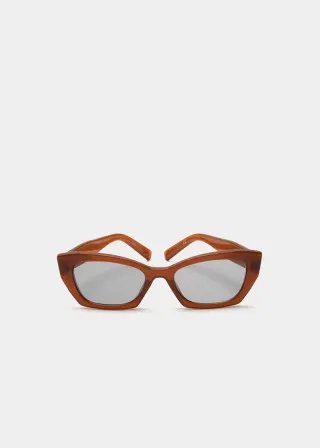 ОЧИЛА ЗА СОНЦЕ 