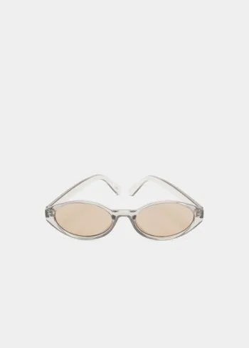 ОЧИЛА ЗА СОНЦЕ 