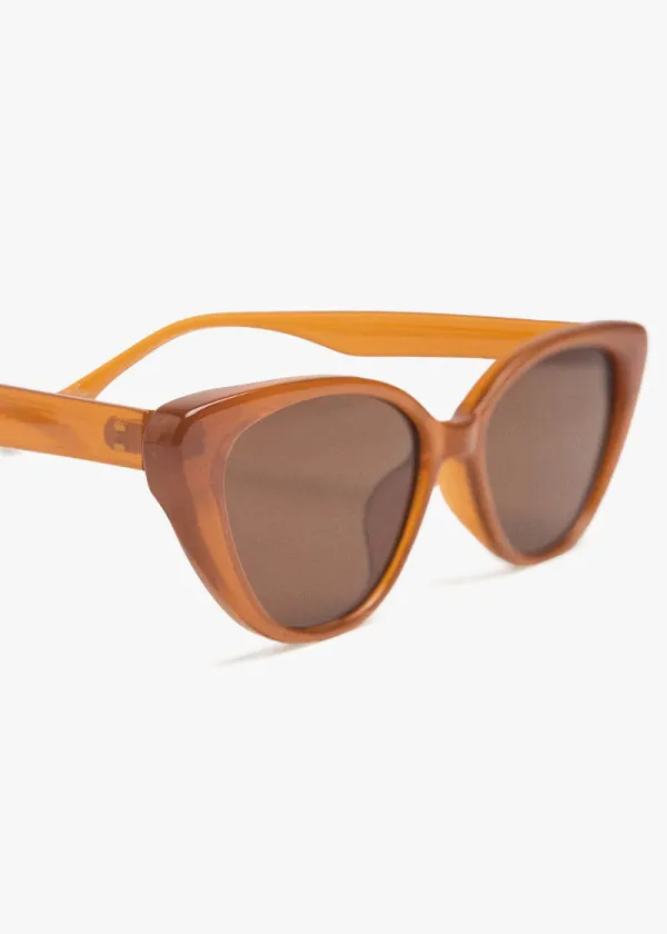 ОЧИЛА ЗА СОНЦЕ 