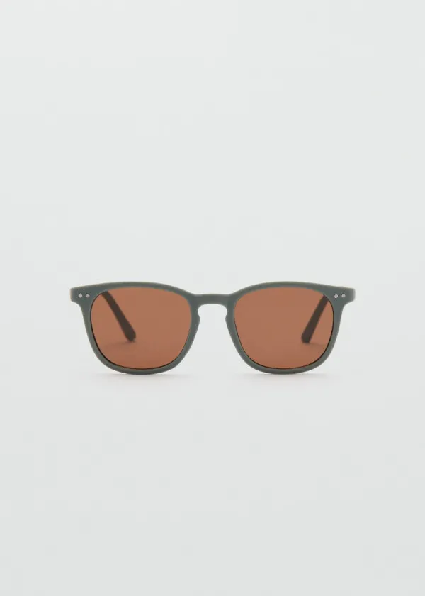 ОЧИЛА ЗА СОНЦЕ 