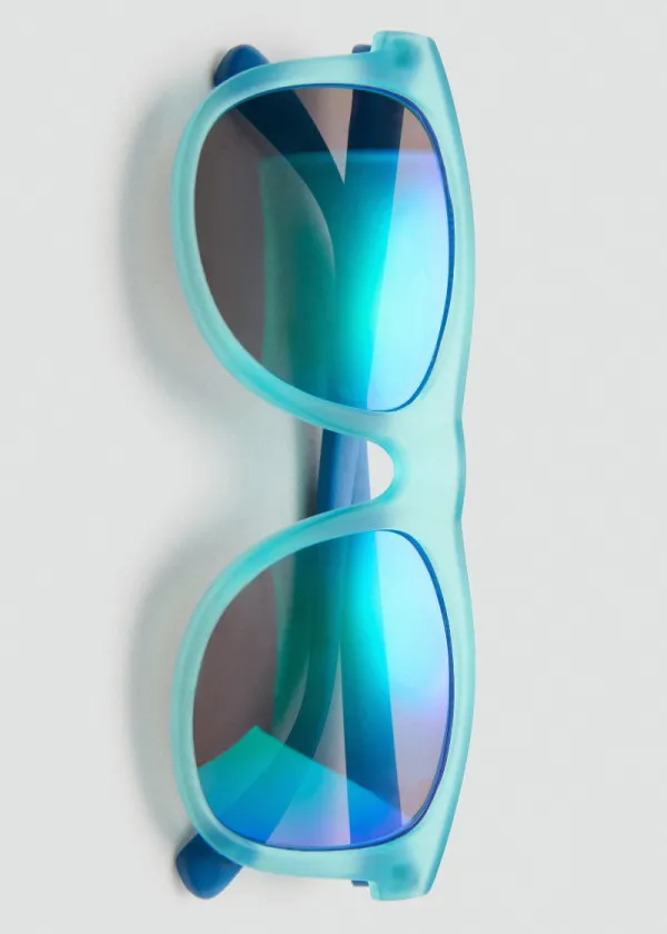 ОЧИЛА ЗА СОНЦЕ 