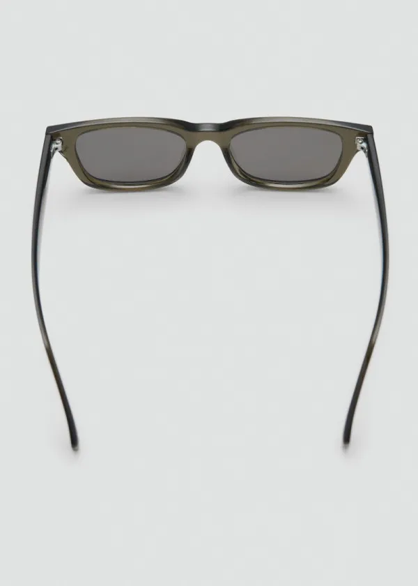 ОЧИЛА ЗА СОНЦЕ 