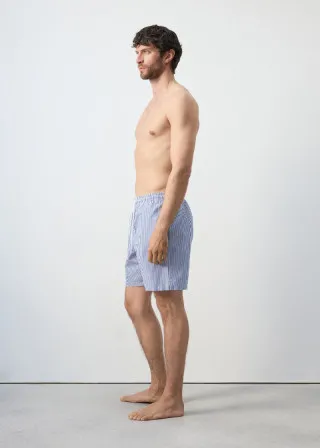 КОСТИМ ЗА КАПЕЊЕ 