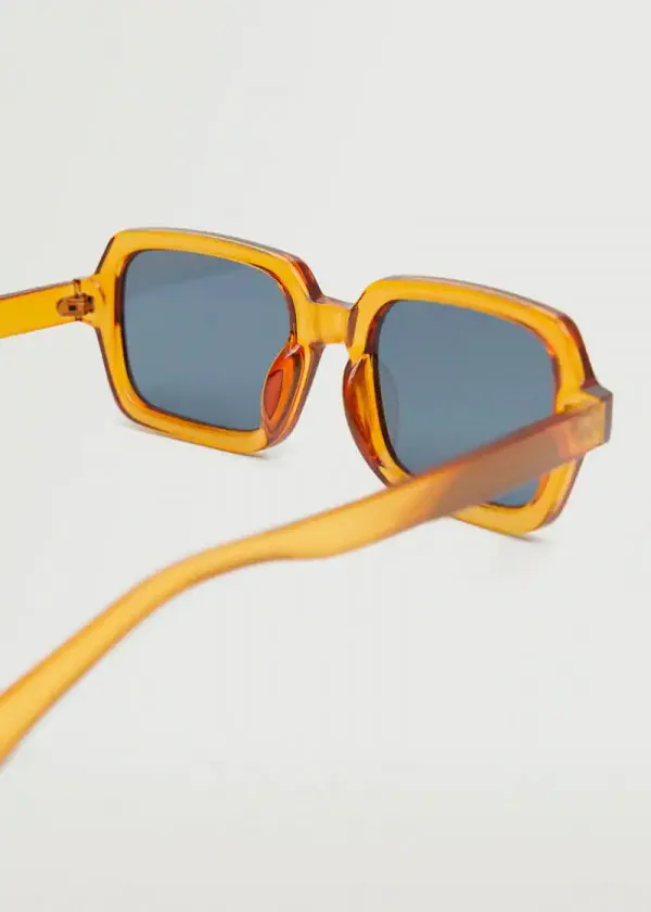 ОЧИЛА ЗА СОНЦЕ 