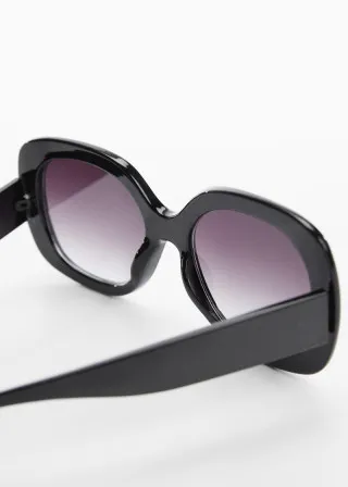 ОЧИЛА ЗА СОНЦЕ 