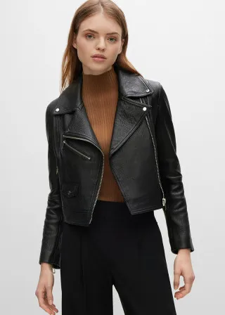 ЖЕНСКА КОЖНА ЈАКНА 