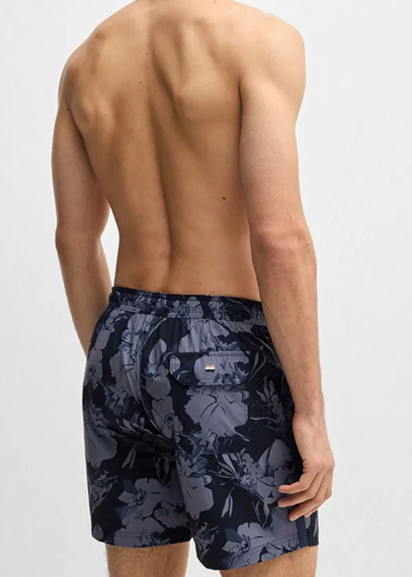 КОСТИМ ЗА КАПЕЊЕ 