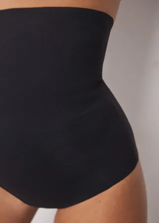 ОБЛИКУВАЧ ЗА ТЕЛО 