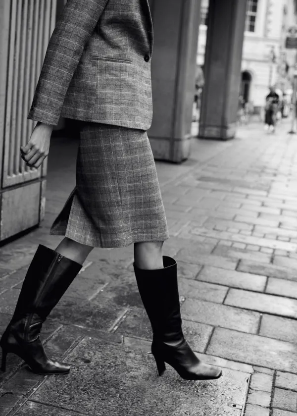 ВИСОКИ ЧИЗМИ 