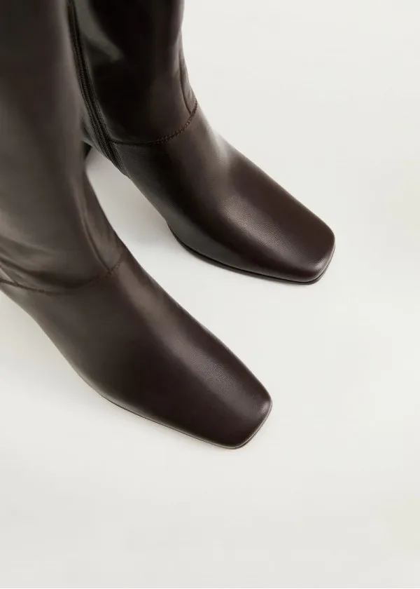 ВИСОКИ ЧИЗМИ 