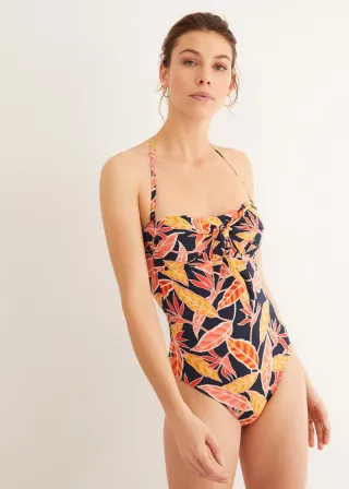 КОСТИМ ЗА КАПЕЊЕ 